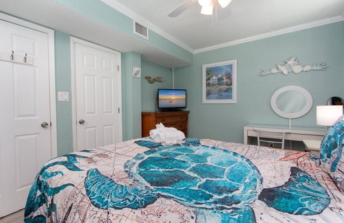 Clearwater Beach Condominio | Clearwater Beach Suites 204 1 Bedroom Condo by RedAwning