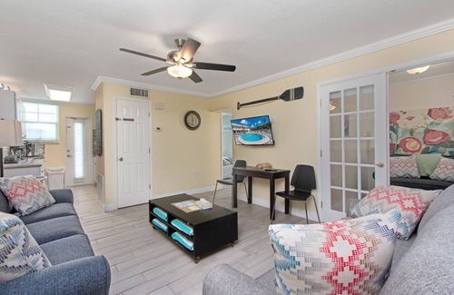 Clearwater Beach Condominio | Clearwater Beach Suites 204 1 Bedroom Condo by RedAwning