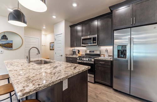 Lakeside Village Apartamento | Clearwater Lofts #102, Building 2 by Summit County Mountain Retreats