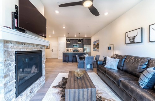 Lakeside Village Apartamento | Clearwater Lofts #102, Building 2 by Summit County Mountain Retreats