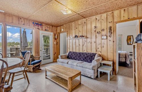 Worley Casa | Cleland Bay Waterfront Cabin