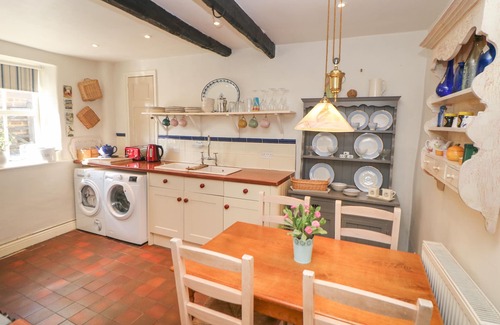 Baslow Cabaña | CASA CLEMATIS, ideal para familias, con un jardín en Baslow, Ref 4126