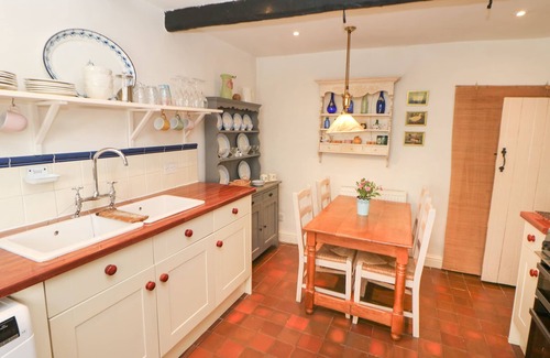 Baslow Cabaña | CASA CLEMATIS, ideal para familias, con un jardín en Baslow, Ref 4126
