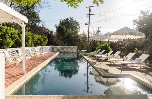 Santa Rosa Casa | Clementine By AvantStay Bright Modern Retreat w Pool Pool Table Large Patio