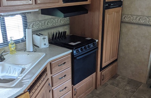 Seneca Alquiler De RV | Clemson Hills RV club Camper Rental Beautiful views 4 miles from Clemson/Seneca