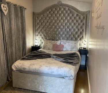 Newry Apartamento | Cleomack View, Annex apartment with Hot Tub