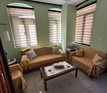 Trygonas Apartamento | Cleos House