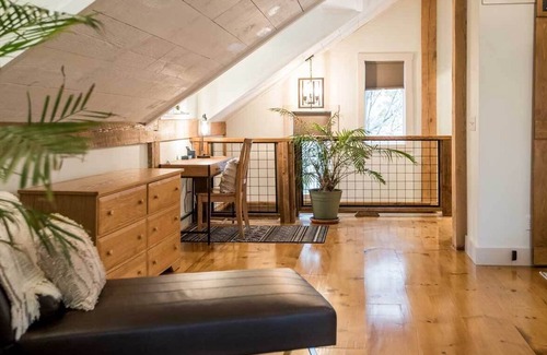 Town of Clermont Cabina | Clermont Cabin: A Quiet, Private Retreat