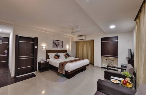 Surat Hotel | Click Hotel Yuvraj