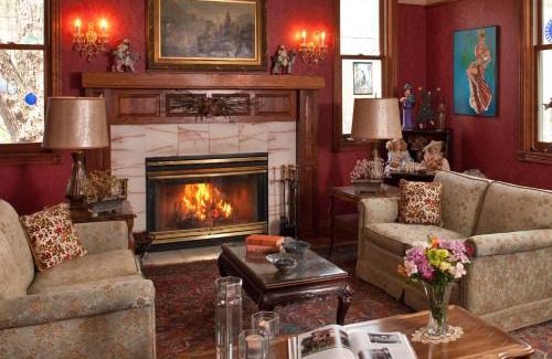 Eureka Springs Historic District Cama Y Desayuno | Cliff Cottage Inn, Downtown Bed & Breakfast