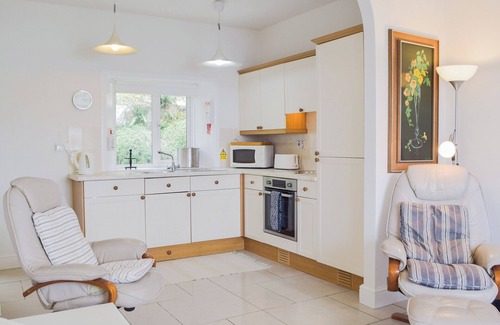 St Brides Cabaña | Cliff Cottage - UK43207