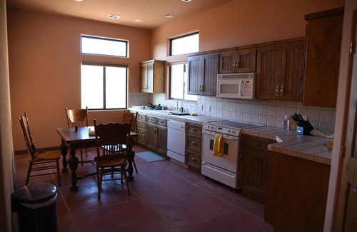Hurricane Casa | Cliff Dwellers A Spectacular 5 Bedroom home just east of Sand Hollow Reservoir