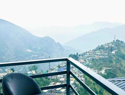 Mussoorie Hotel | Cliff On The Edge - A Premium Property
