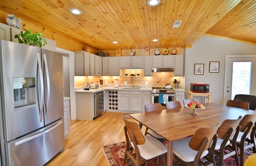 Basye Casa | Cliff's End a Luxury Family Retreat