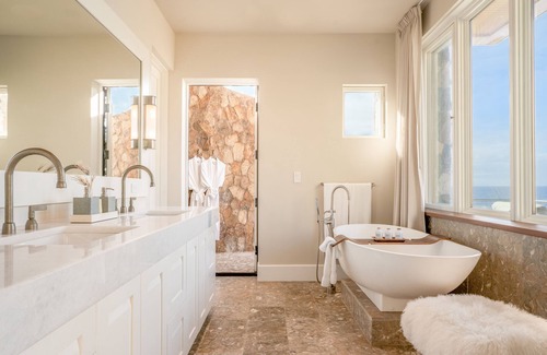 Virgin Gorda Villa | Cliff Suite by Fantasia Villas