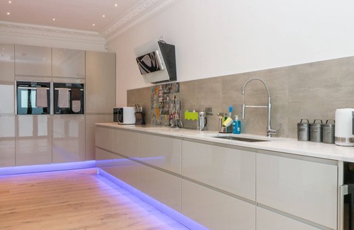 St Leonards-On-Sea Cabaña | Cliffhanger, HASTINGS