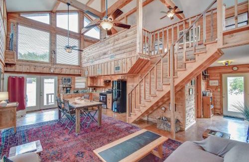 Glen Rose Casa | Cliffside Cabin @ High Hope Ranch Cowboy POOL!