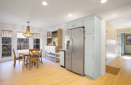 Thompson's Station Casa | Cliffside Cottage