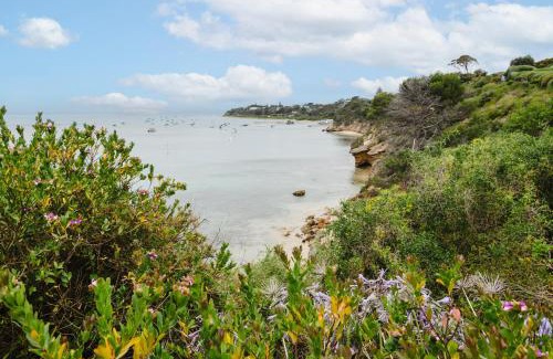 Portsea Casa | Clifftop Cottage at The Portsea Camp