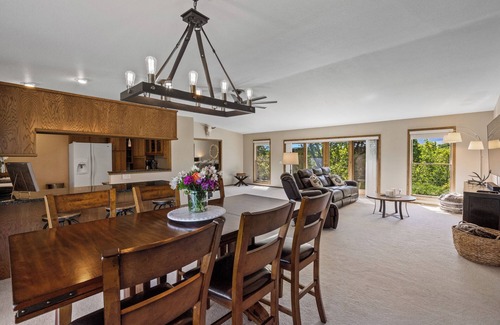 Livingston Casa | Clifftop Lookout on the Yellowstone - Stunning Views of the Yellowstone River