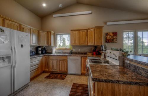 Benchmark Casa | Cliffview Cabin