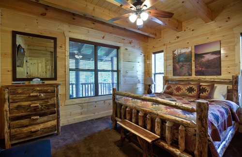 Primrose Cabina | Cliffview Lakeside - 12 BR Lodge en Cliffview Resort - ¡Nuevo!