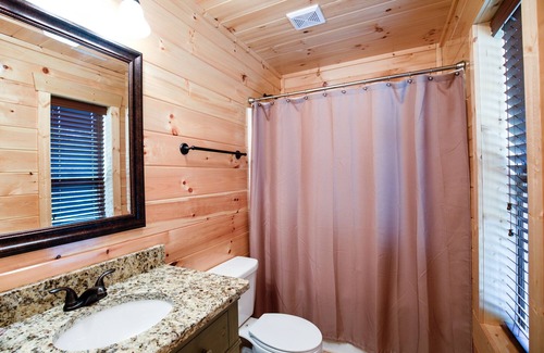 Primrose Cabina | Cliffview Lakeside - 12 BR Lodge en Cliffview Resort - ¡Nuevo!