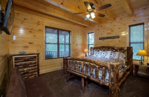 Primrose Cabina | Cliffview Retreat - 11 BR Lodge at Cliffview Resort - a estrenar!