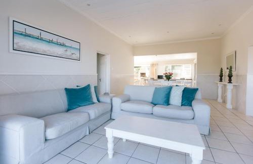 Kei Mouth Casa | Clifton Cottage