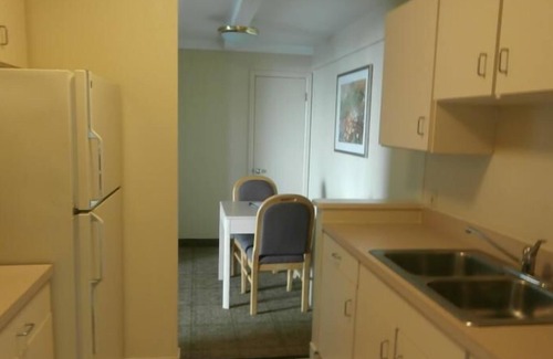 Port Clinton Hotel | Clinton Inn And Suites