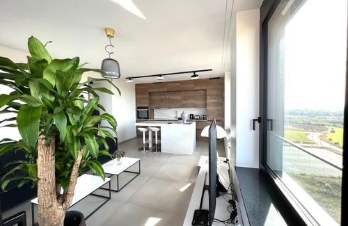 Gasperich Apartamento | Breathtaking view Apartment 1 Bedroom & Spa & Pool & Gym & Parking