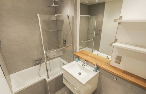 Brighton City Centre Cabaña | Clock Tower 2 Central by Brighton Holiday Lets