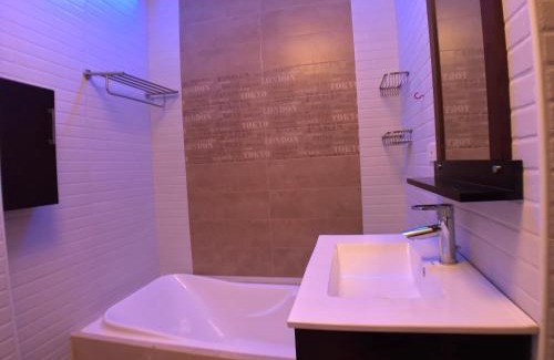 Mactan Export Processing Zone Apartamento | CLOCKWORKORANGE Luxury Suites 4-Minutes Away To Airport