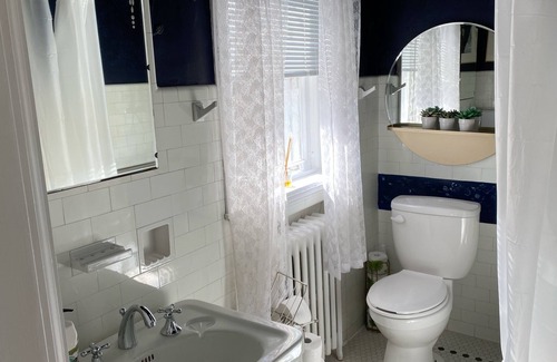 Port Dover Otro | Clonmel Castle - Heritage Mansion/Maid Service/Meals Available