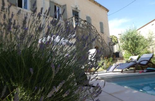 Causses-et-Veyran Cama Y Desayuno | Clos du Magnolia