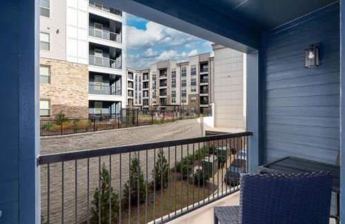 Crestline Heights Apartamento | Close to 280 shops restaurants Grandview Med Ctr