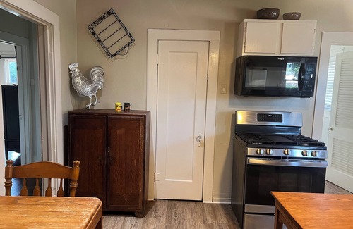 Merkel Casa | Close to Abilene and Sweetwater Marvelous 3 bdrm with pool.