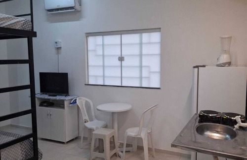 Tirirical Apartamento | Close to airport and bus station, ideal for short stays, fully equipped kitchenette with air conditioning.