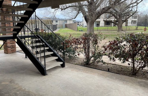 Pleasant Valley Condominio | Close To All The Cool Condo