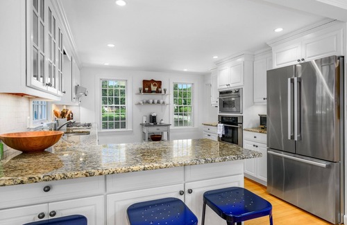 Wianno Casa | Close to beautiful Dowses beach, central AC, and pet friendly!