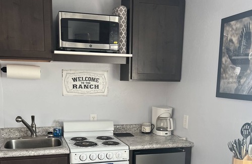 Mesa County Cabaña | Close to Biking Trails and Country Jam! Cozy Tiny House in the Country