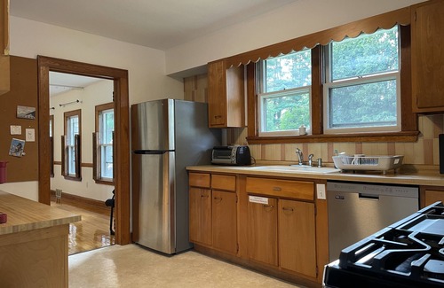 South Burlington Casa | Close to BTV international Airport and 5mins to UVM college