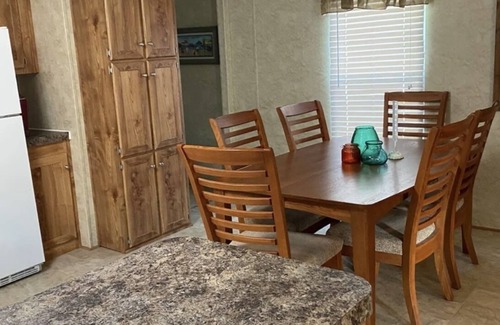 Mead Casa | Close to choctaw and the new west bay casino and Lake Texoma
