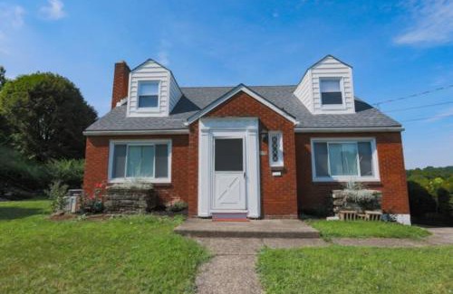 Pittsburgh Casa | Close to City * Charming Central XL Cape Cod * Airport
