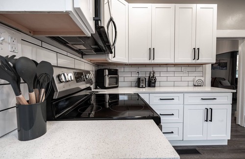 Northtown Casa | Close to Corbin Park, Podium, Arena, Gonzaga, & is a Newly Renovated Craftsman!
