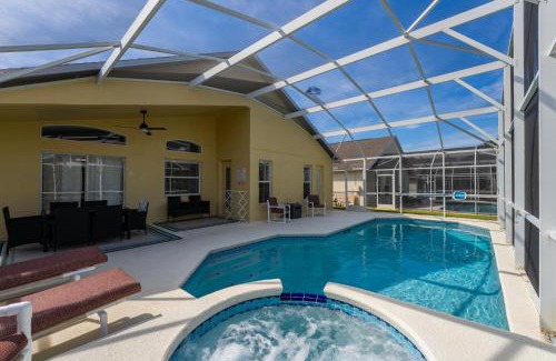 Tivoli Manor Casa | Close to Disney, pool spa, games room, budget friendly, Posner Park