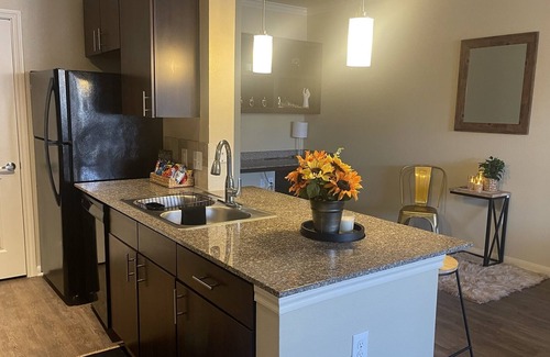 Lazybrook/Timbergrove Apartamento | Close to downtown Houston: free gated parking