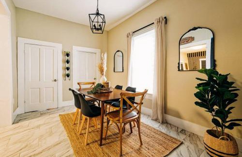 Riverside Casa | Close to Downtown San Antonio,TX with private backyard and firepit