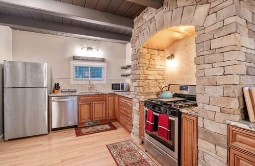 Fayetteville Cabaña | Close to downtown and Syracuse University with fire pit!