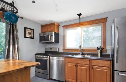 Portland Casa | Cerca del centro con jacuzzi!